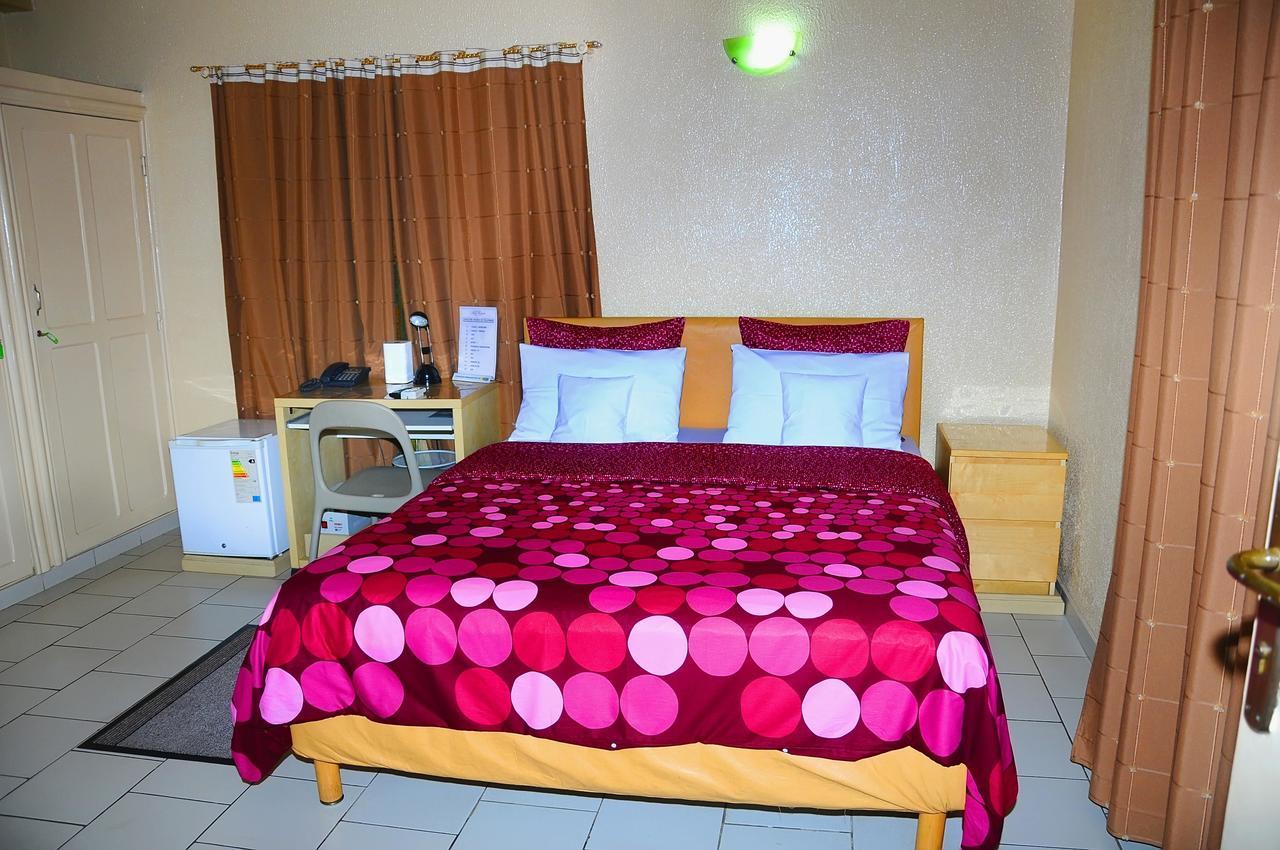 Hotel Saint Thomas Lomé Dış mekan fotoğraf