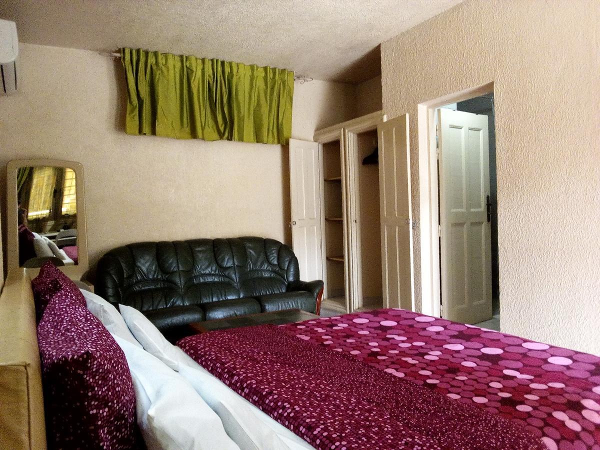 Hotel Saint Thomas Lomé Dış mekan fotoğraf